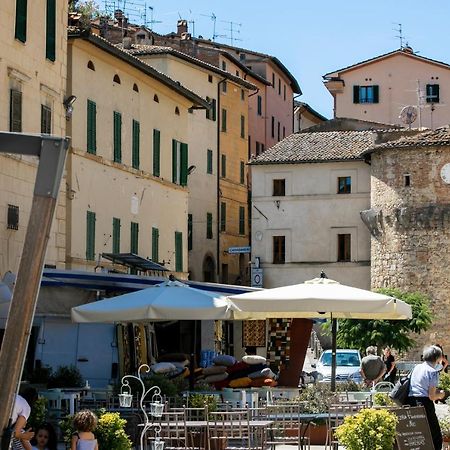 B&B Locanda Toscanini Le Piazze Esterno foto